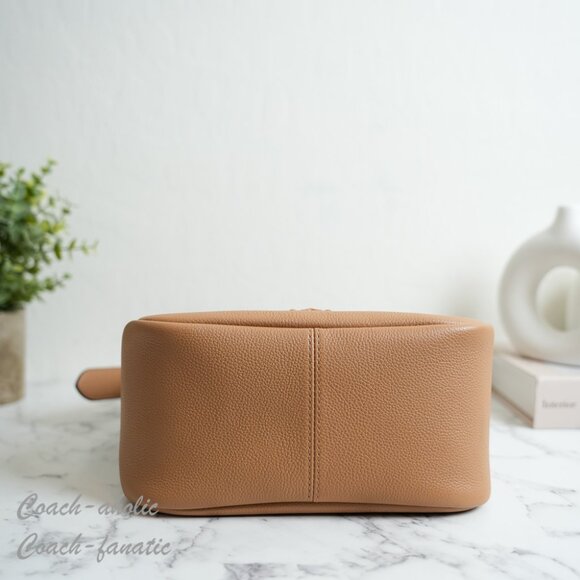 NWT Tory Burch Thea Small Slouchy Shoulder Bag 170244 in Tiramisu - Picture 7 of 10